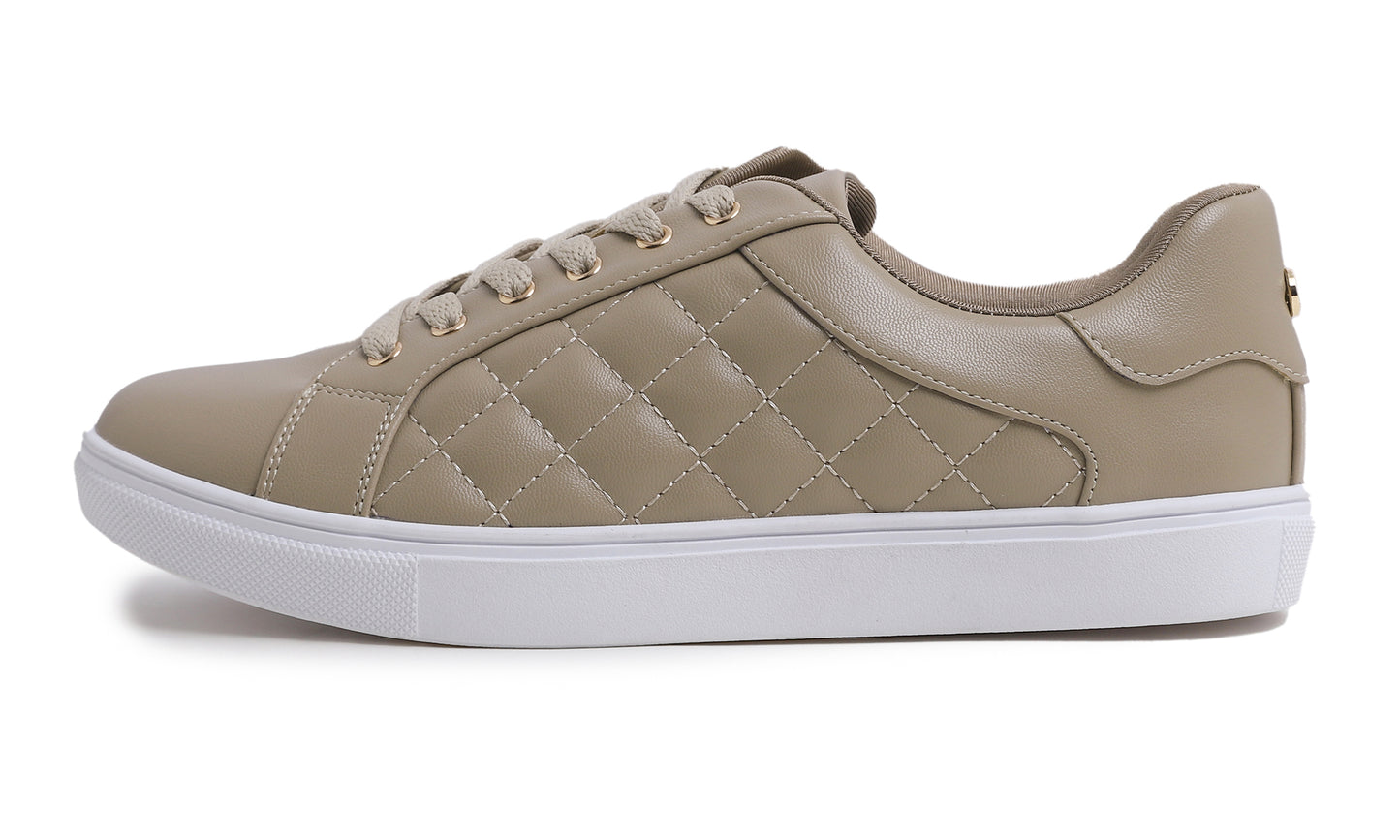 Feversole Women's Fashion Vegan Leather Casual Daily Lace Up Sneaker Quilted Vegan Leather