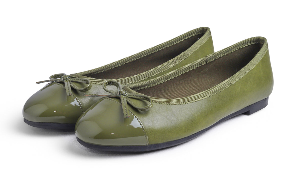 Feversole Women's Bow Tie Fashion Dress Slip On Shoes Round Toe Ballet Flat Patent Toe Cap