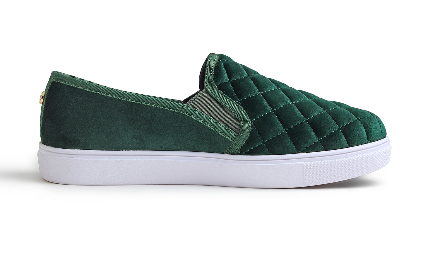 Feversole Women's Casual Slip On Sneaker Comfort Quilted Loafer Flats Velvet Quilted