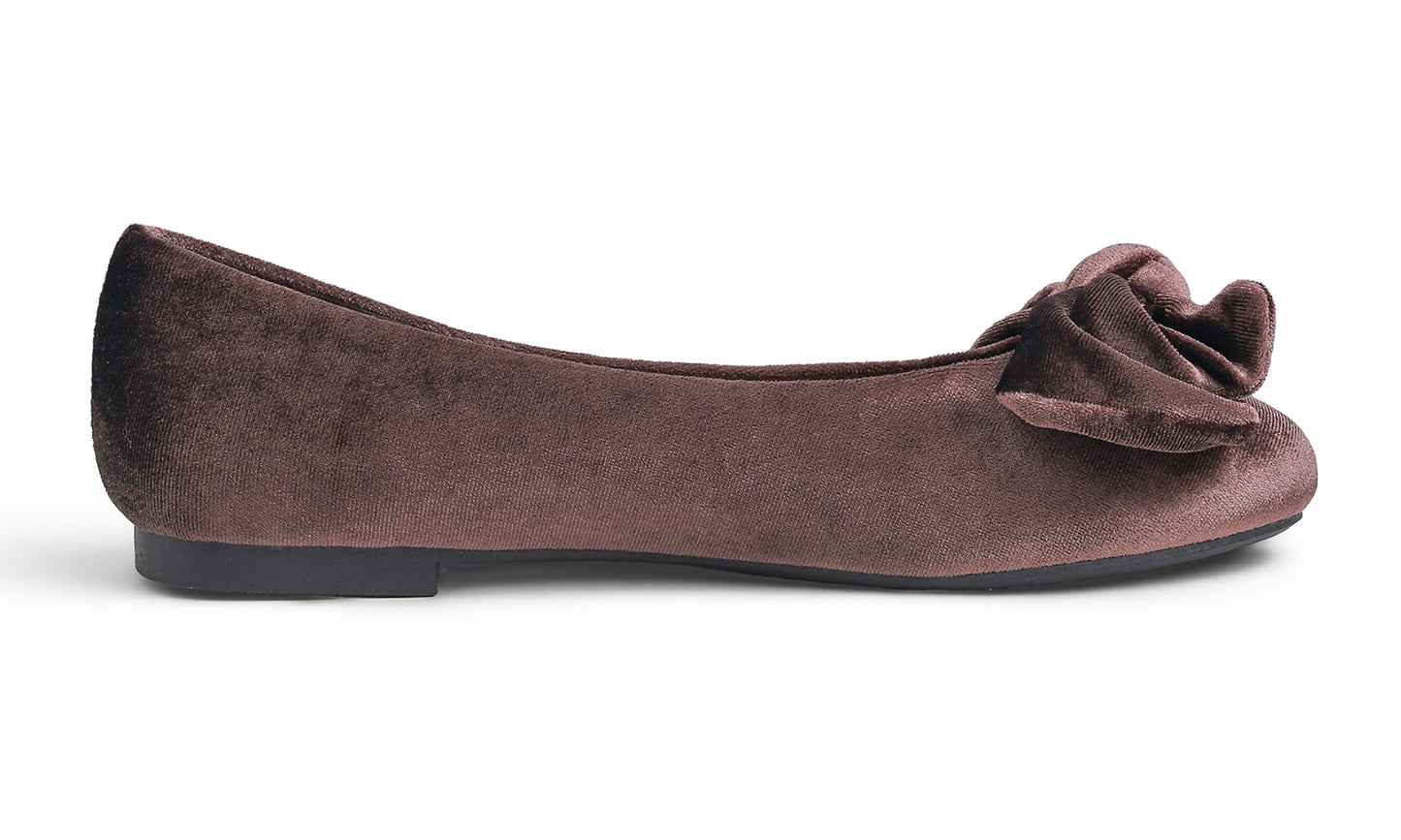 Feversole Women's Round Toe Cute Bow Trim Ballet Flats Velvet Twist Bow