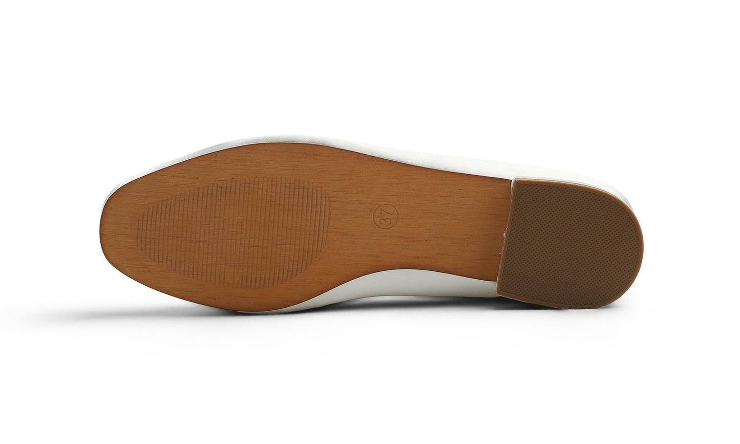 Feversole Flat - White