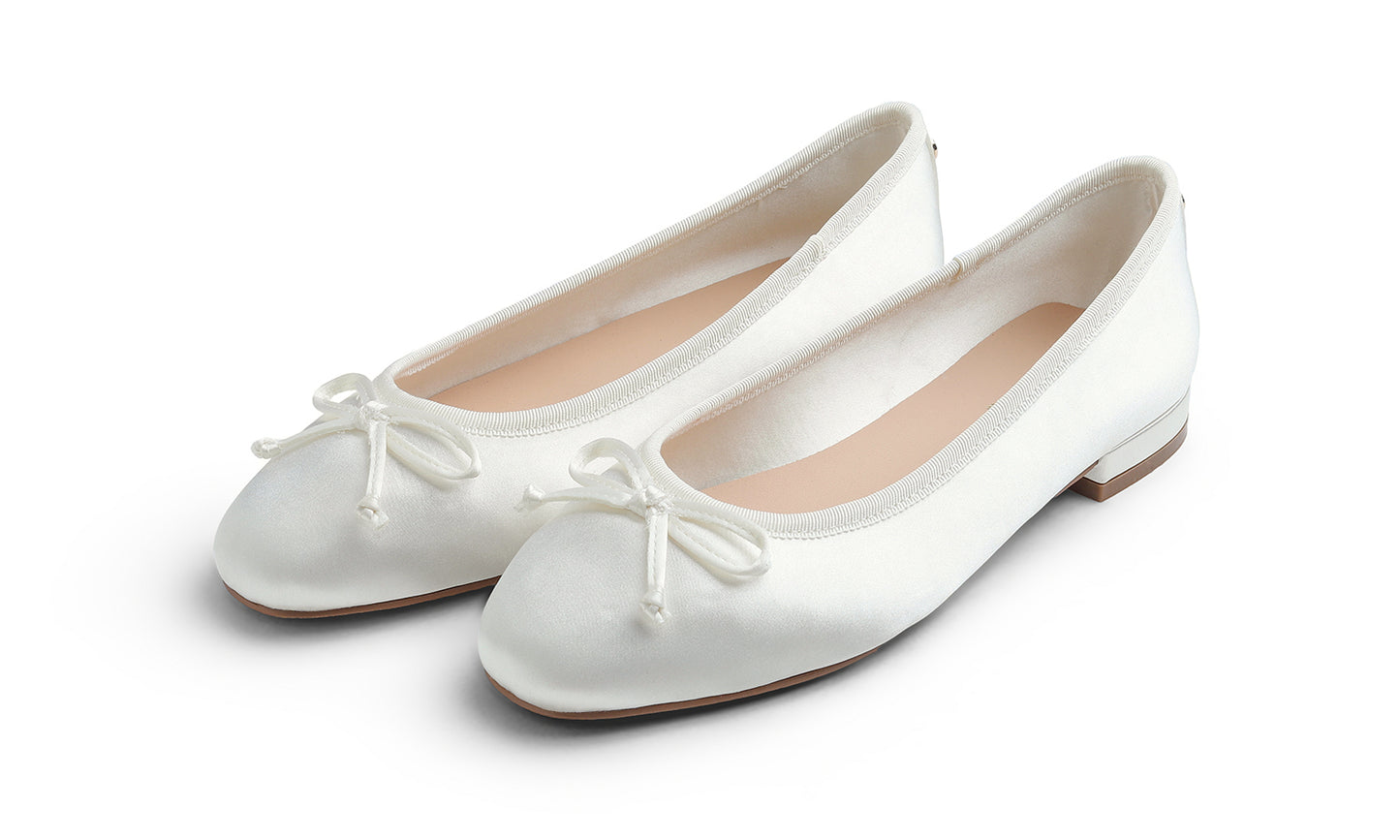 Feversole Flat - White