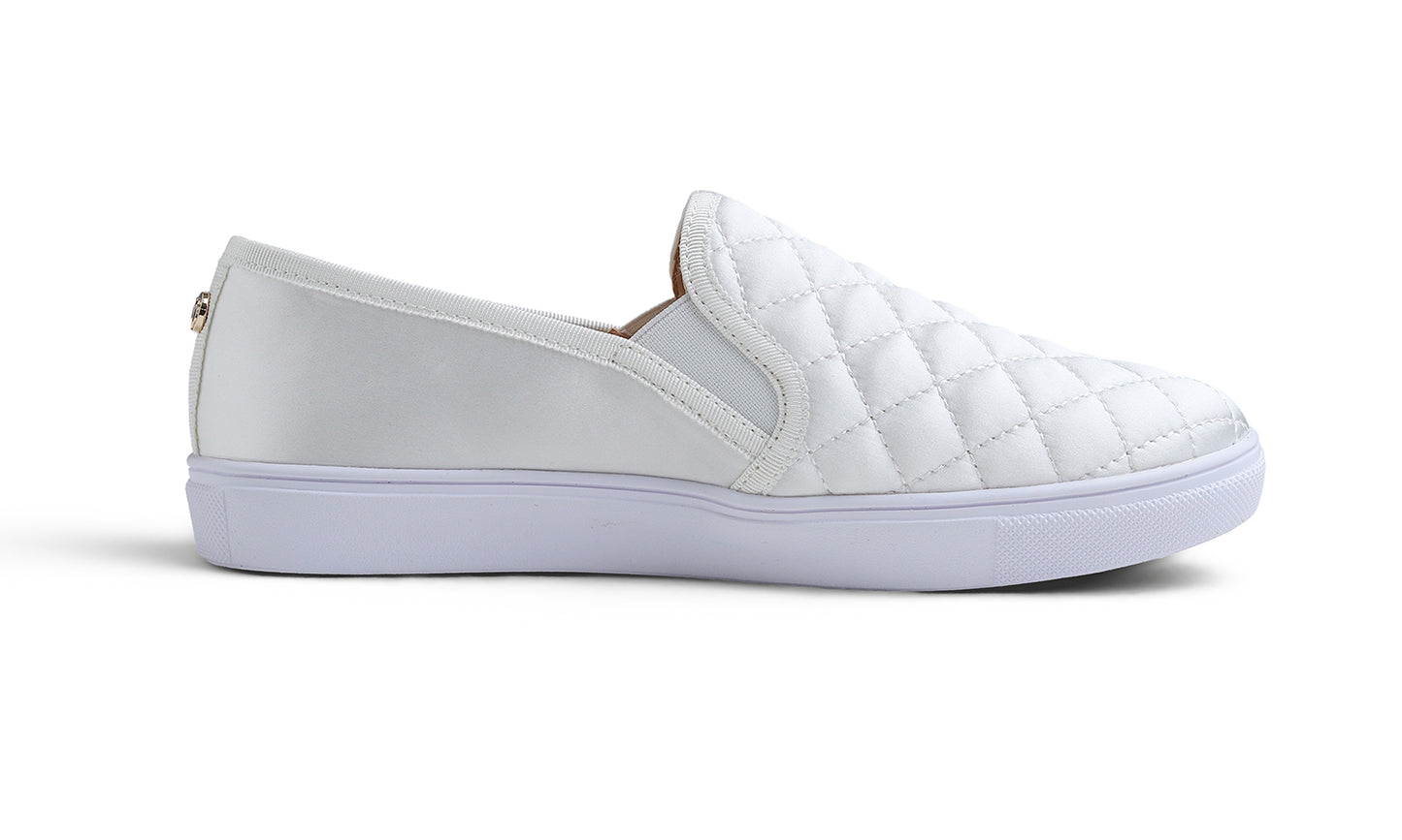 Feversole Loafer - White