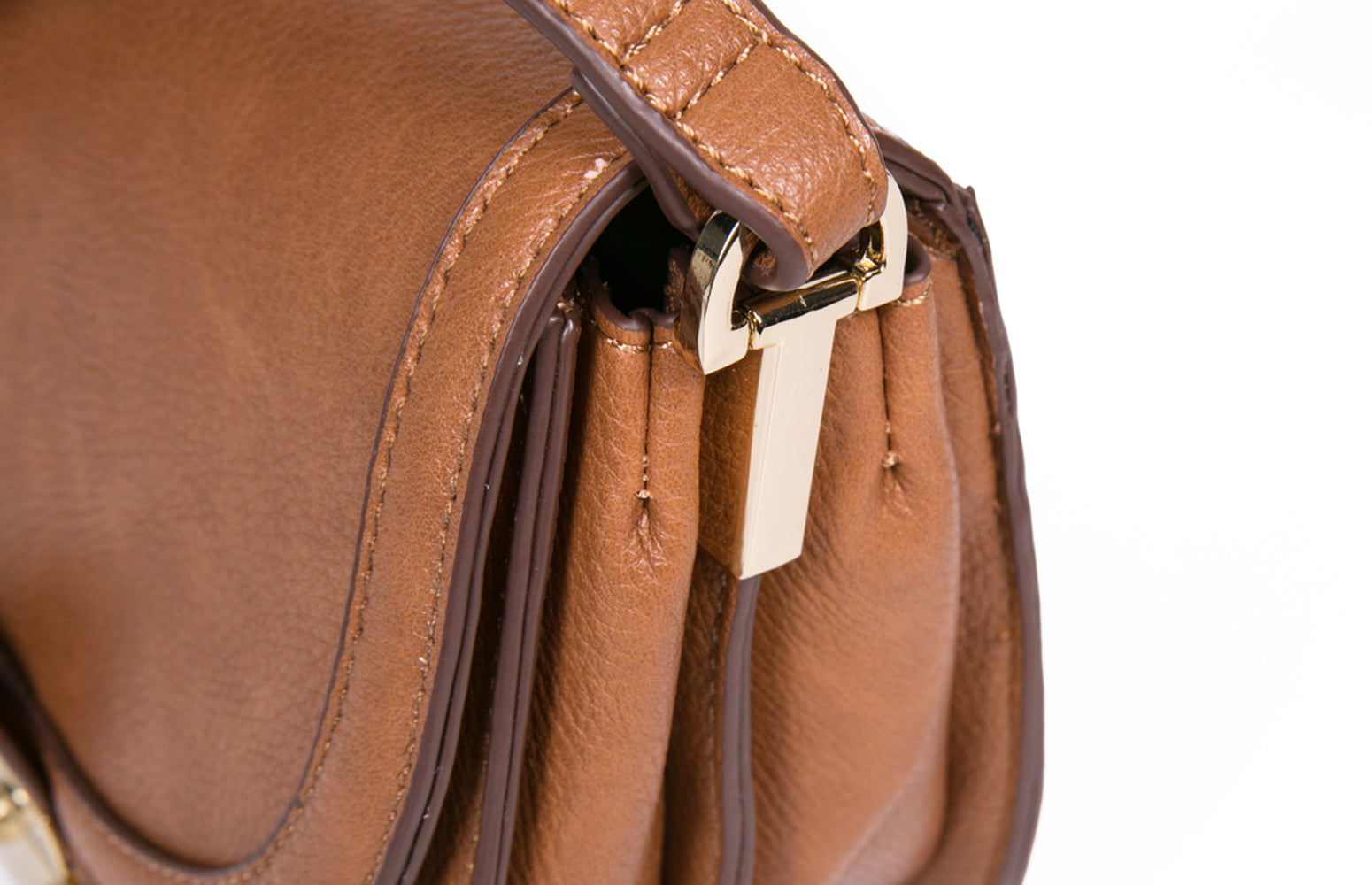 Feversole Crossbody Bag PU Leather Women Retro Small Saddle Satchel Shoulder Bag Tote With Long Adjustable Strap Camel